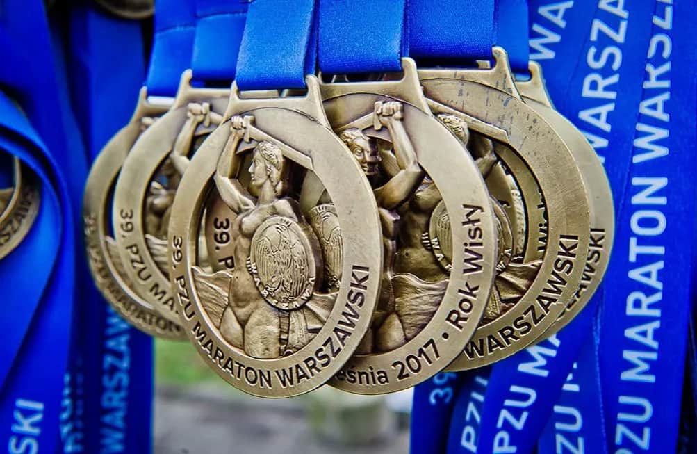 Medale biegowe: rodzaje, znaczenie i rola w kulturze biegania